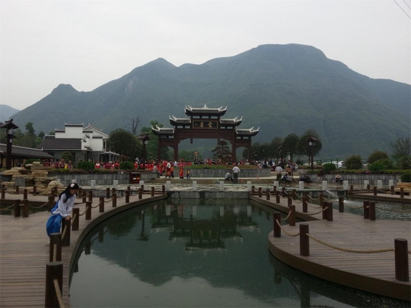 景區(qū)內(nèi)為什么要安裝負(fù)氧離子監(jiān)測(cè)設(shè)備